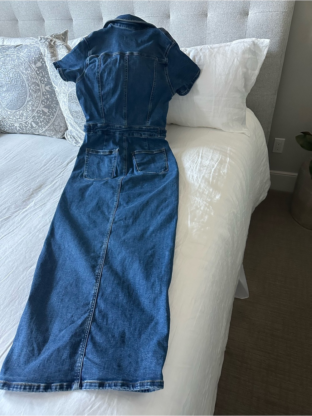 Good American Blue Stretch Denim Maxi Dress with Front Slit - Picture 5 of 8